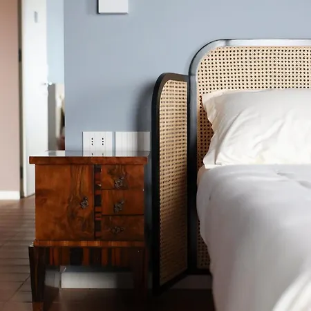 Lingua Inn